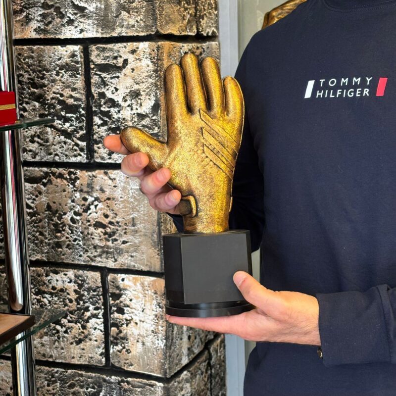 Antalya altın kaleci eldiveni ödülü toptan spor kupa tedarikçisi